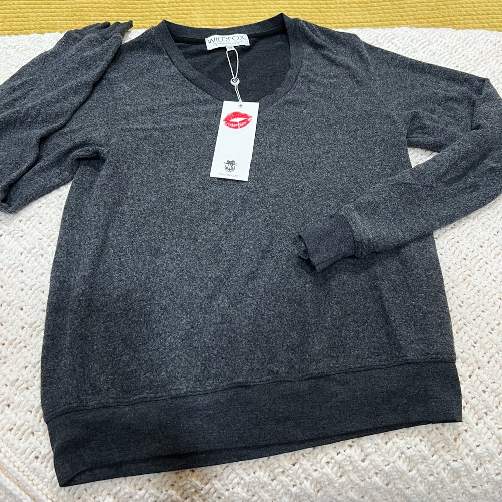 Wild fox 🦊 grey v-neck sweatshirt! Wonderful condition as it is brand new!!